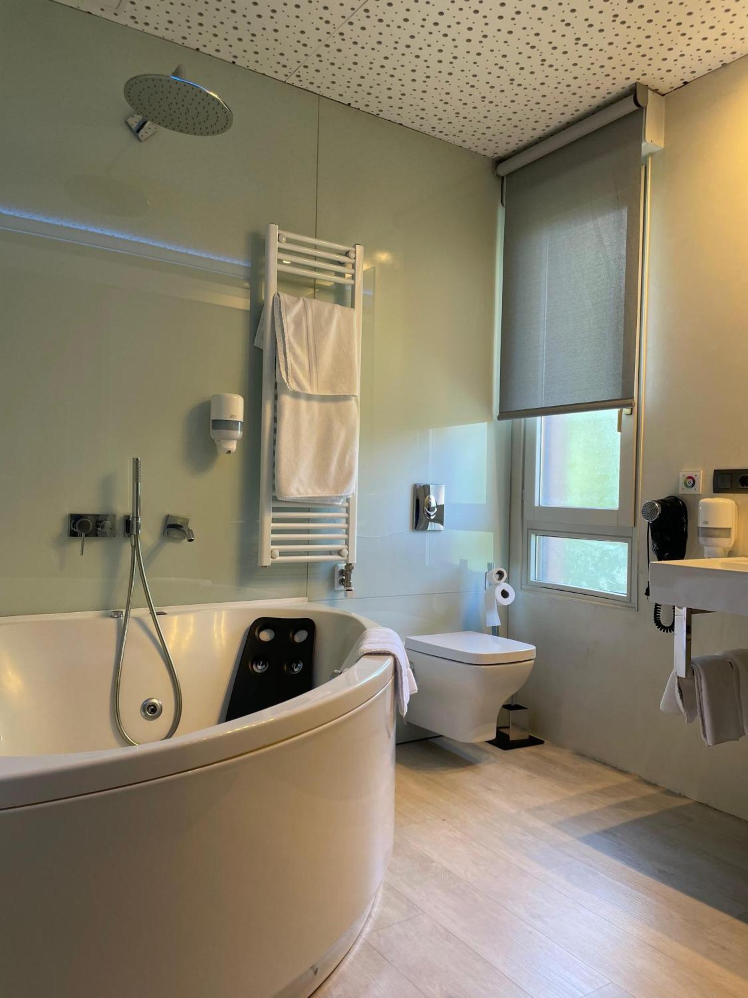 Hotel Los Braseros บูร์โกส ภายนอก รูปภาพ